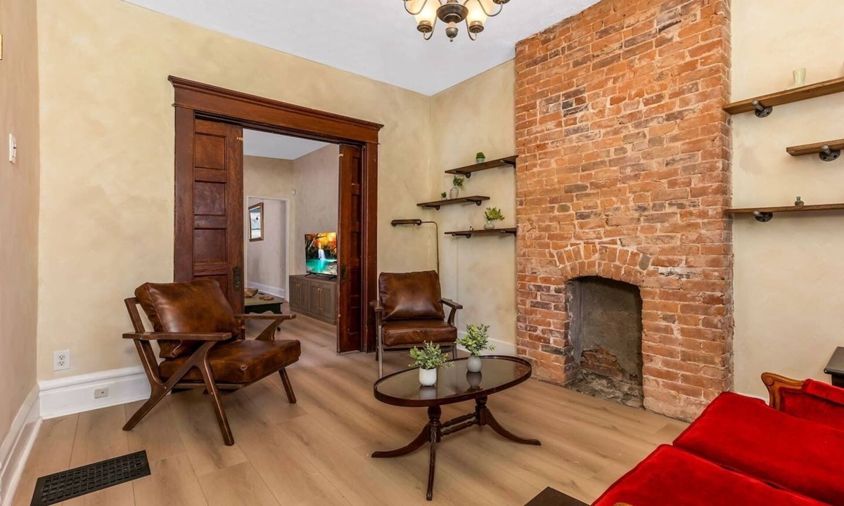 Franklin Park House | Franklin Park Gem w/Private Gate to East Market