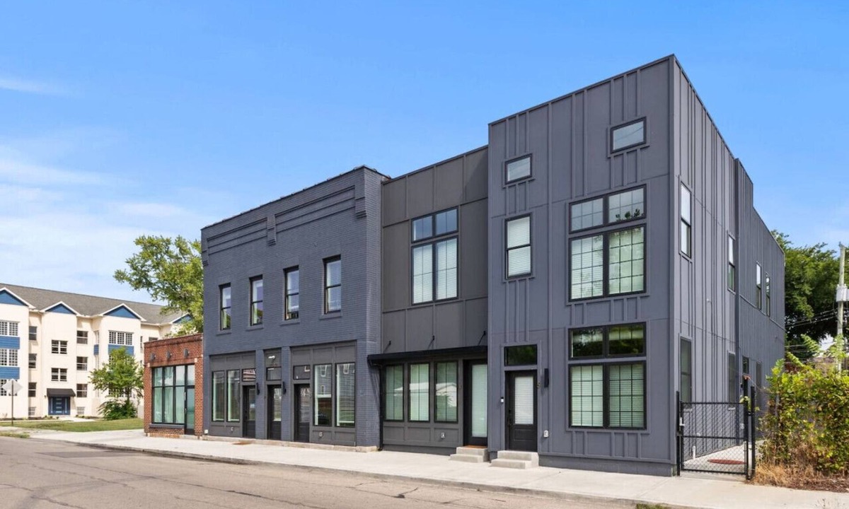 Near East Columbus Apartment | Franklin Park, Luxury New Build + Free Parking!