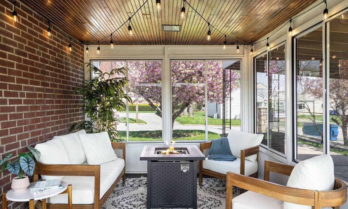 Grandview Heights House | Furnished Monthly Stay 4 Bed/3 Bath in Grandview Heights: Near OSU