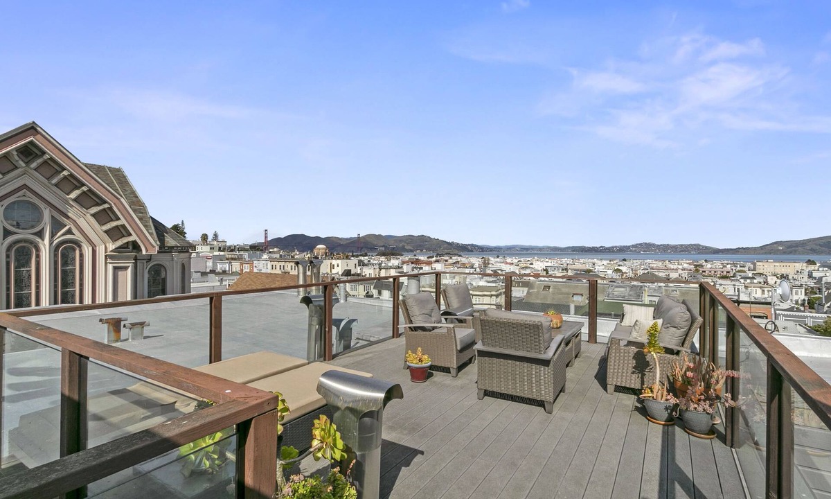 Cow Hollow Apartment | Garden Apartment in Cow Hollow/Marina District with rooftop deck!