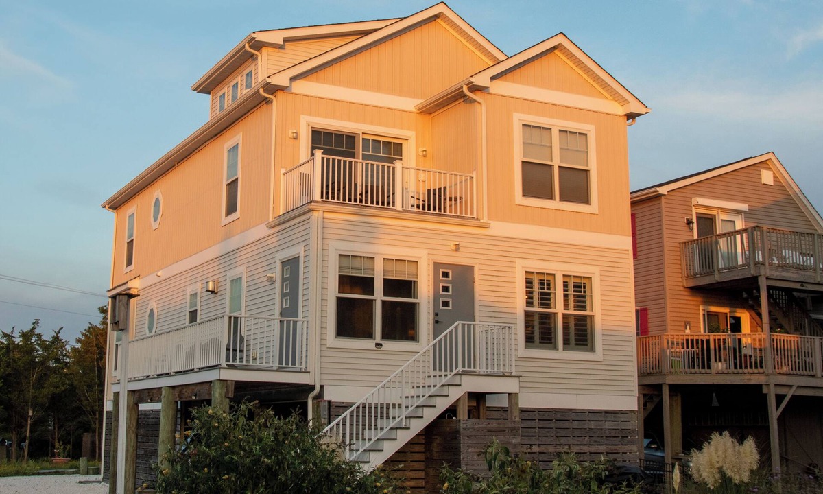Broadkill Beach House | Great bay block home in Broadkill! 702 N Bayshore
