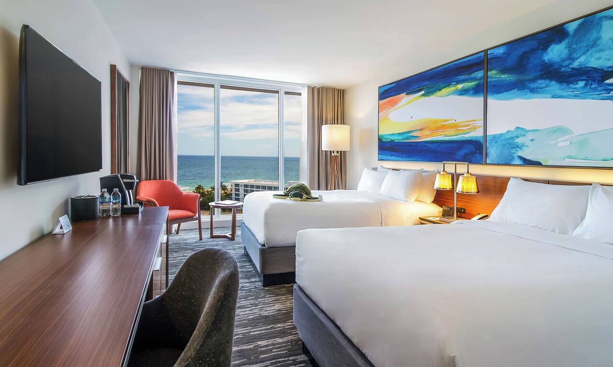 Central Beach Hotel | Group Friendly Retreat | 3 Modern Units | Outdoor Pool | Near South Beach Park