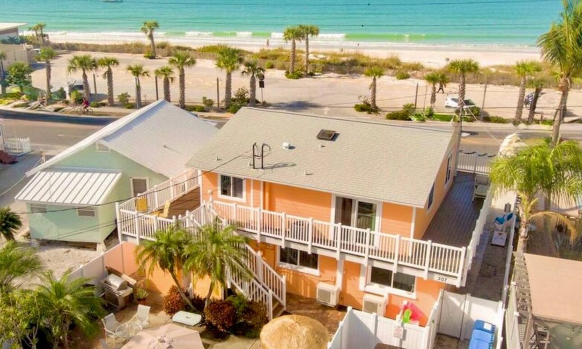 Bradenton Beach Apartment | Gulf & Sunset Views! 1BR Apt. C is a Centrally Located, walk to all location