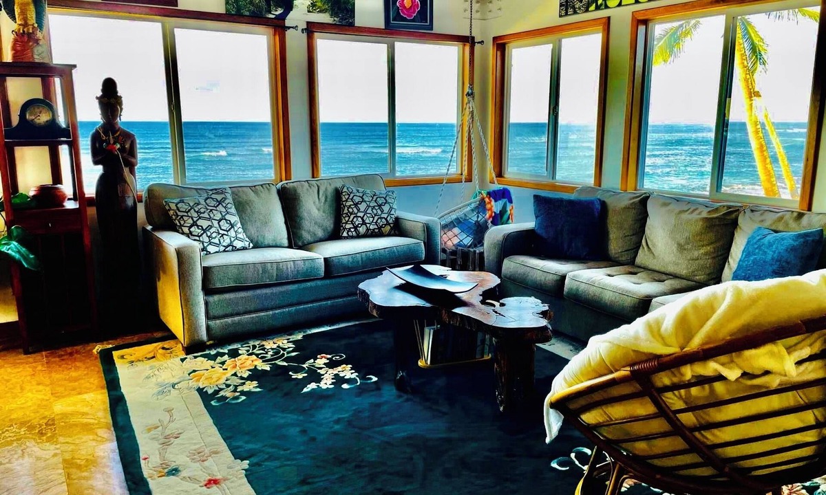Waialee House | Haleiwa oceanfront inquiry special rate options
