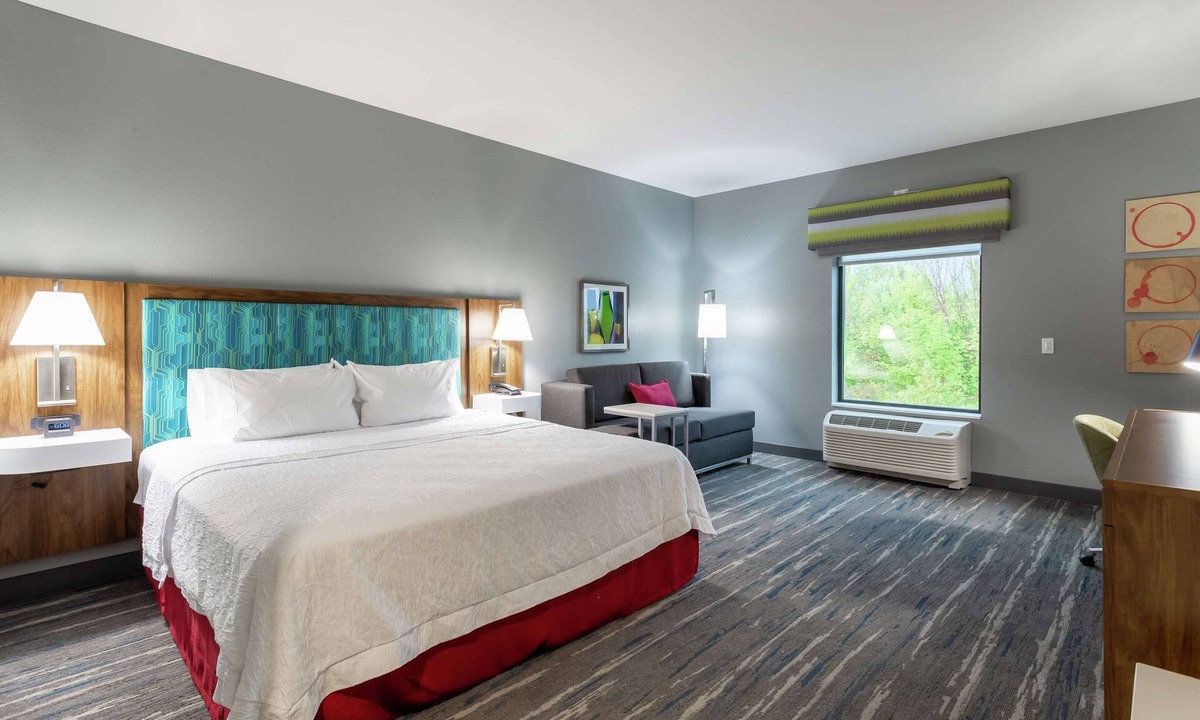 Madison Hotel | Hampton Inn Madison