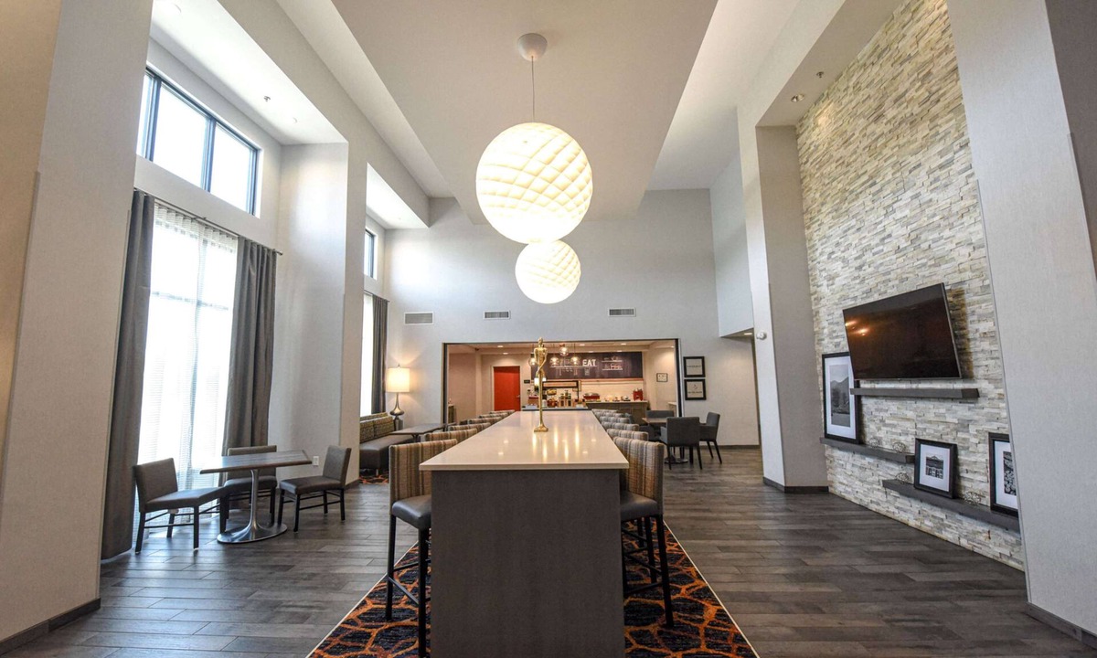 Lenoir Hotel | Hampton Inn & Suites Lenoir