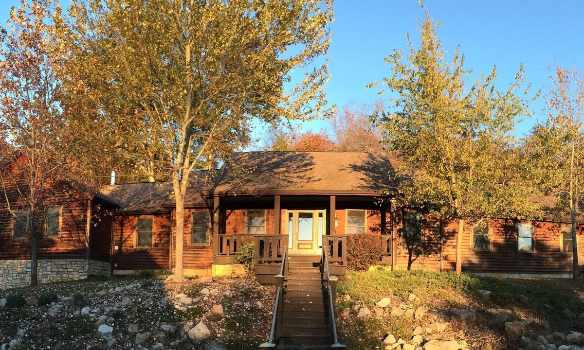 Logan Cabin | Harvest Moon Lodge at Harvest Moon Cottages, LLC