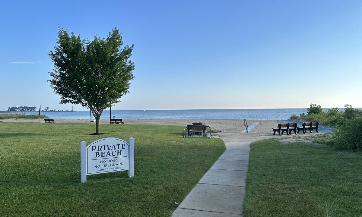 Huron House | Have it all: Cedar Point, Lake Erie Private Association Beach + Fishing