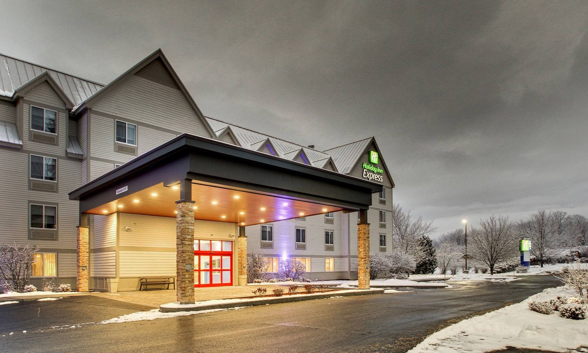 Lincoln Hotel | Holiday Inn Express & Suites Lincoln East - White Mountains by IHG