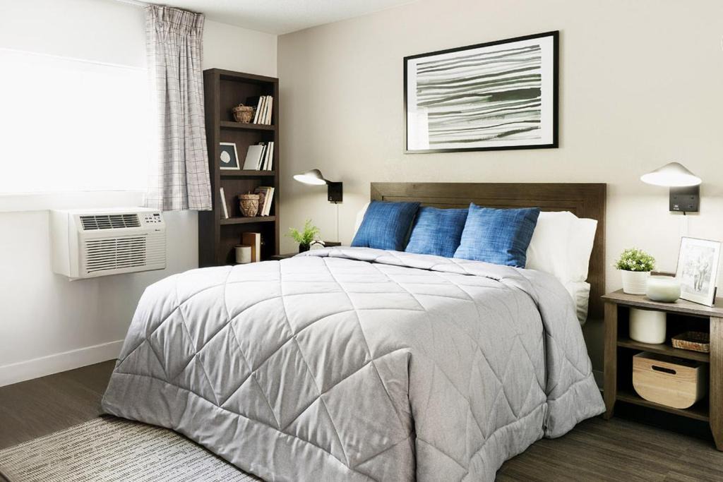 Columbus Hotel | InTown Suites Extended Stay Columbus OH - I-70E Hamilton Rd