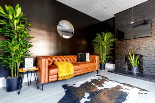 Italian Village House | Jungle House Boutique Residences - Downtown Columbus & Short North