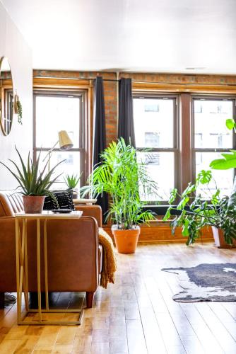 Italian Village House | Jungle House Luxury Lofts - Short North High Street