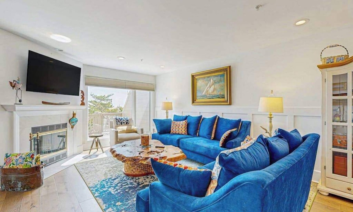 Fenwick Island House | Kings Grant ocean front townhouse w/, outside shower and community pool