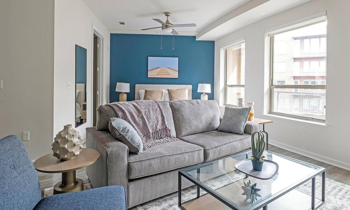 Woodland Heights Apartment | Landing | Stylish Studio, Gym, Game Room