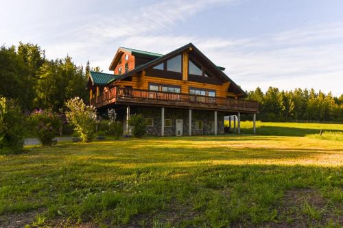 Lazy Mountain House | Legacy Mountain Lodge on 40-Acre Ranch w/Views!