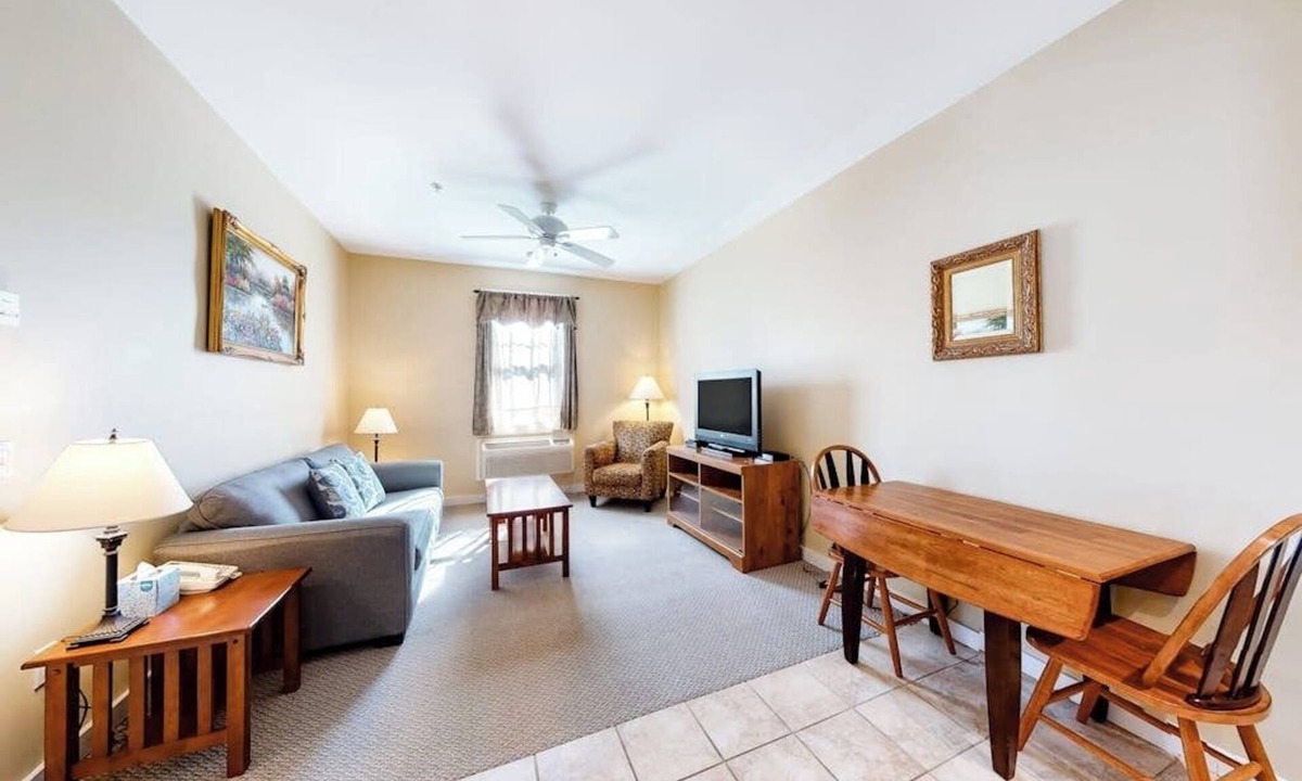 Northeast Harbor House | Lovely downtown Northeast Harbor suite near the water and near Acadia