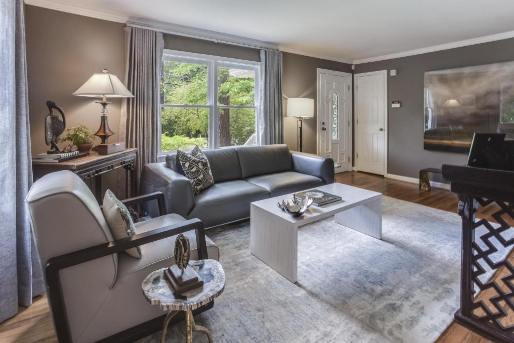 Chamblee Apartment | Luxe Abode