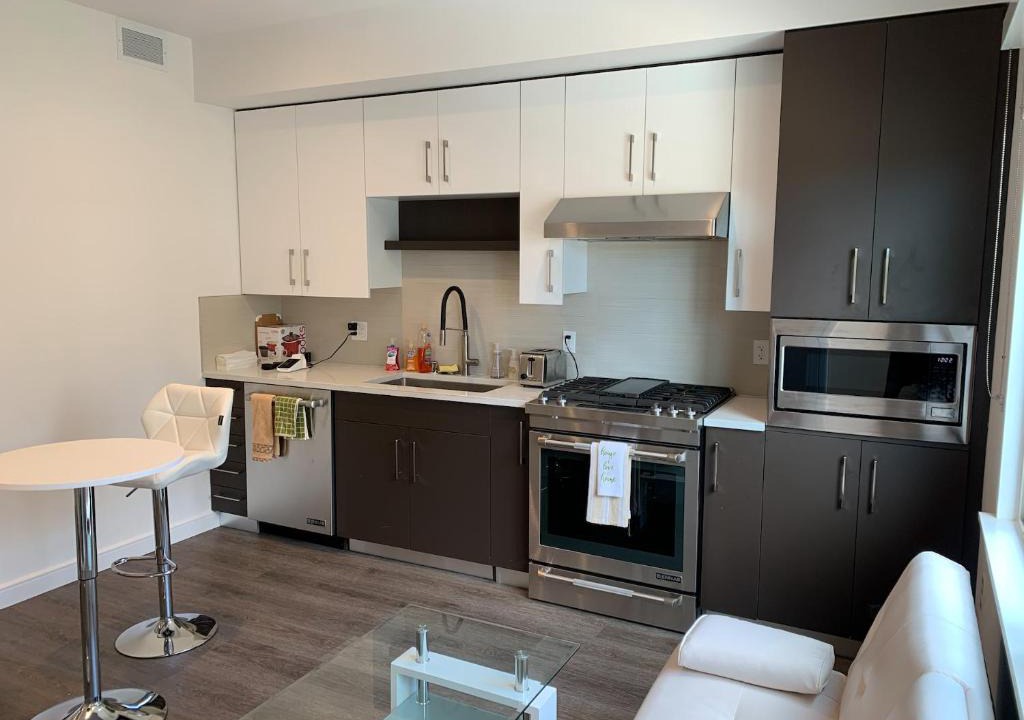 Cupertino Apartment | Luxury Apartment in Cupertino - Cars Available