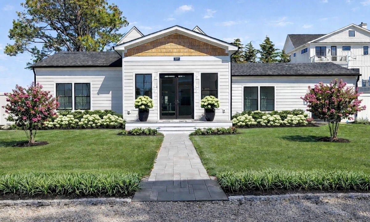 Dewey Beach House | Luxury Dewey Beach Home, Private Beach Block, 4 Bed, 2.5 Bath, Park 3 Cars
