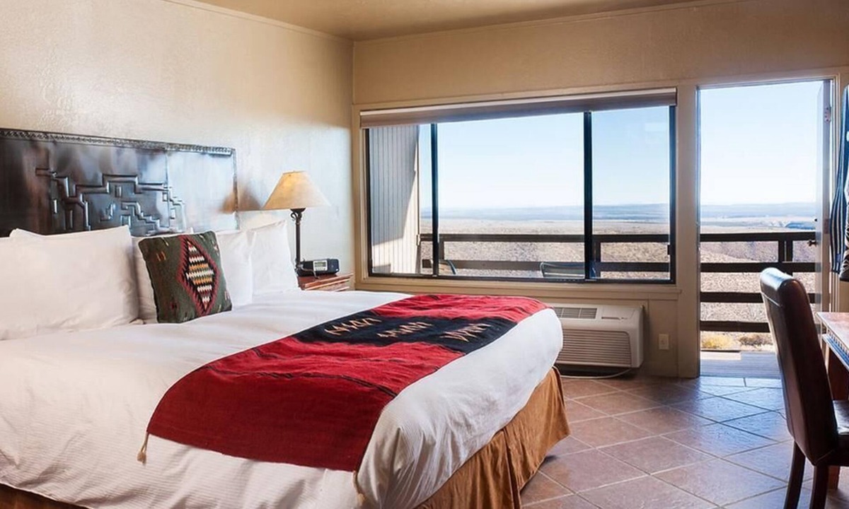 Mesa Verde National Park Hotel | Making The Best Memories Along The Way! 2 Units w/Parking, Lounge, Restaurant