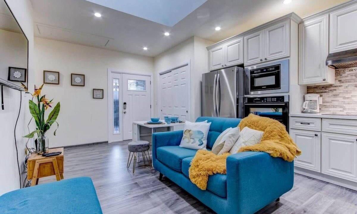 North Central Apartment | @ Marbella Lane - Bright and Cozy Home Near SFO