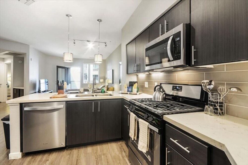 Menlo Park Apartment | Modern 1BR | Kitchen + Laundry | Free WiFi | Menlo Park
