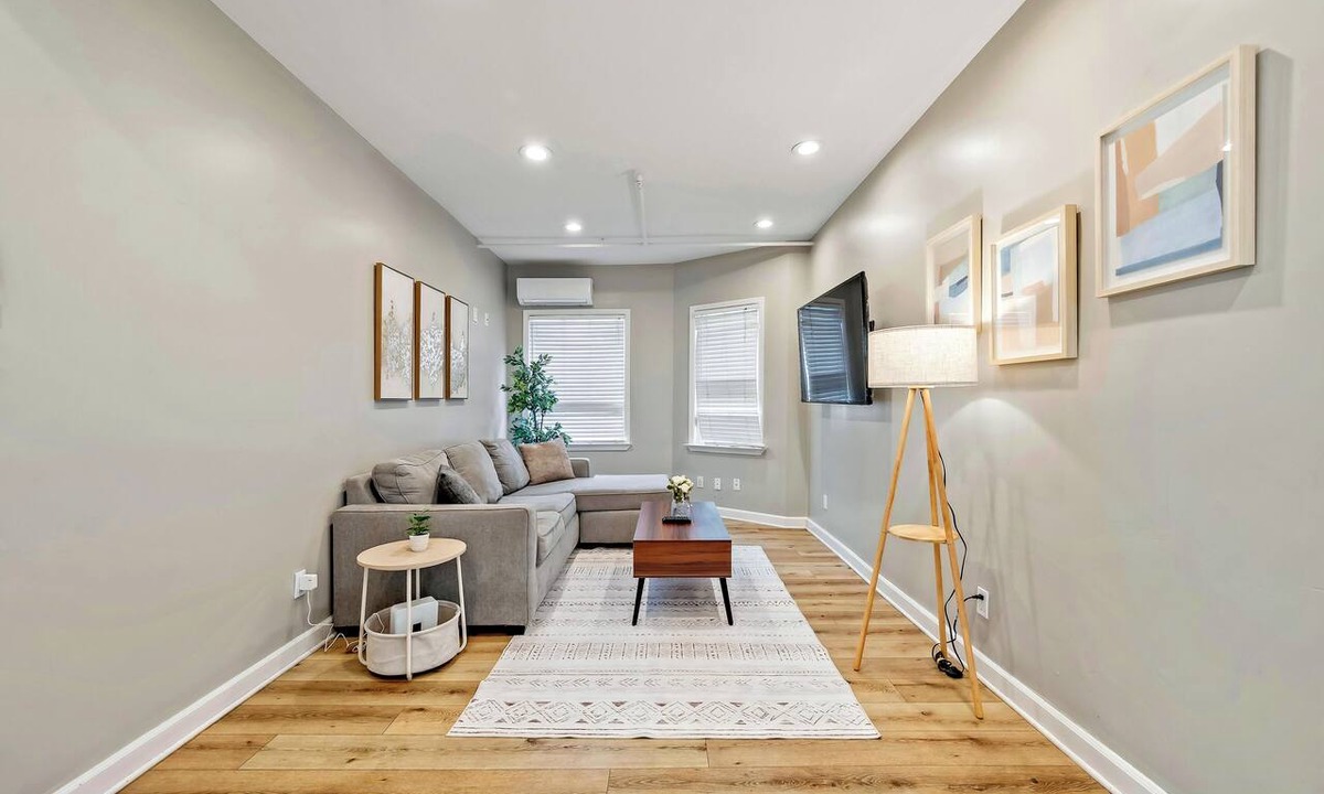 Central Berkeley Apartment | Modern 5BR House with AC in Central Berkeley