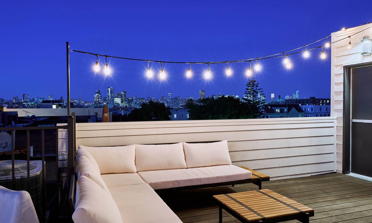 Mission District Apartment | Modern and cozy city getaway with 360º views of the SF skyline and bay!