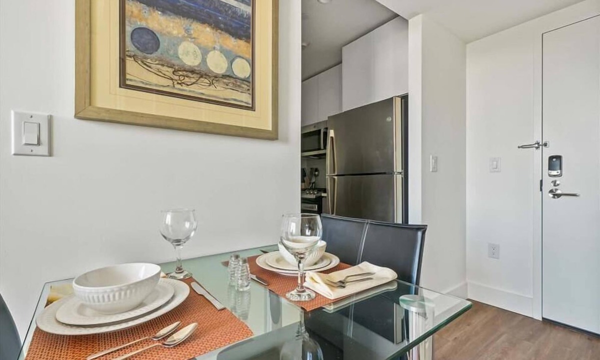 White Plains Apartment | Modern Studio | Upscale Amenities | Kitchen & Laundry