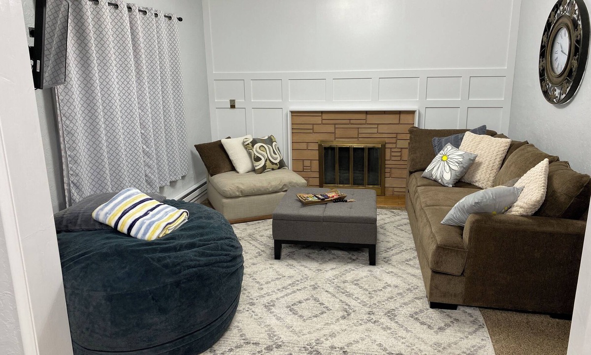 Richfield House | Mountain Biker's Heaven, QUIET 2-bedroom, 1 bath near trails and National Parks