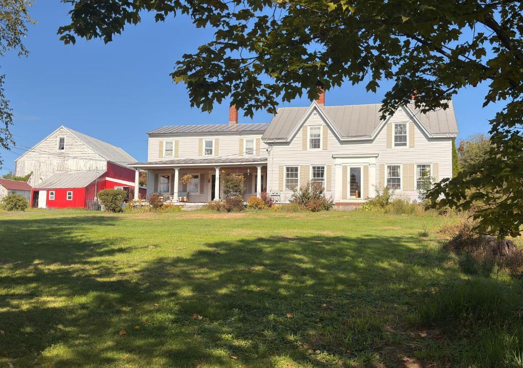 Oakland House | My Valhalla Farm