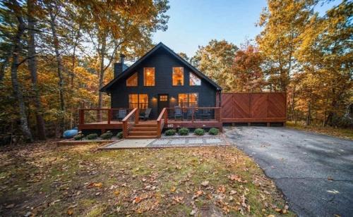 Eagle Mountain House | New Cabin in Mtn Community Hot Tub Fire Pit