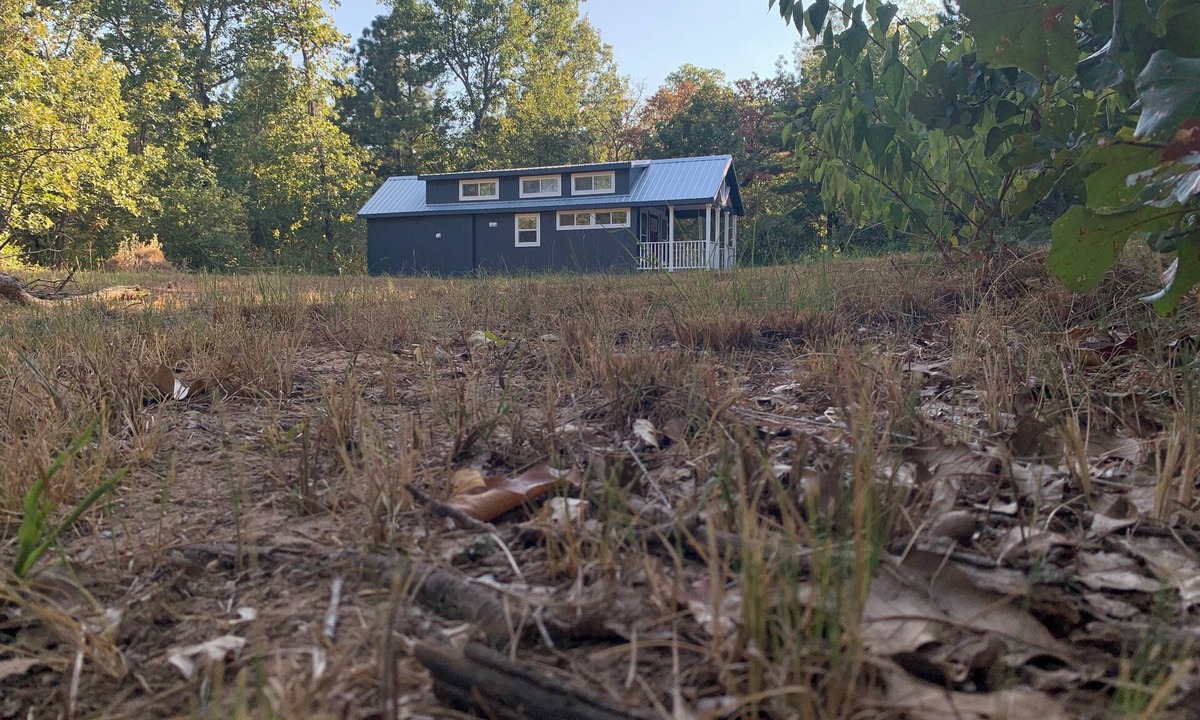 Palestine House | New Tiny Home on 16 heavily-wooded acres in East Texas!