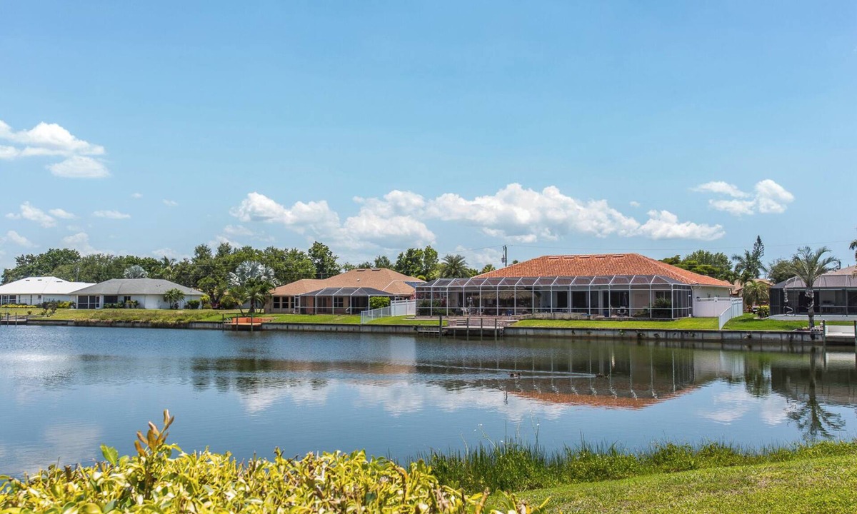 Fort Myers House | Newly listed beautiful Waterview 3-bedroom 2 Bathroom house in Cape Coral.