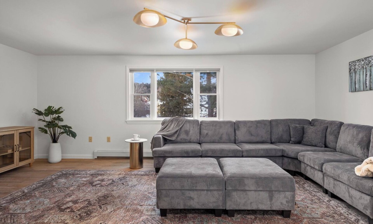 Stowe Village Historic District House | Newly Remodeled 5bed Walkable to Stowe Village