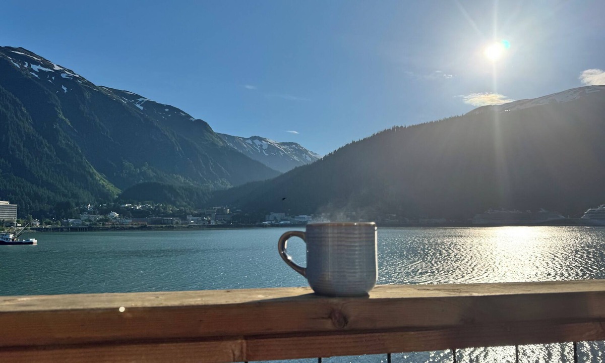 West Juneau Condo | Oceanfront Douglas Island Gem - Humble Halibut 2-bedroom condo Juneau