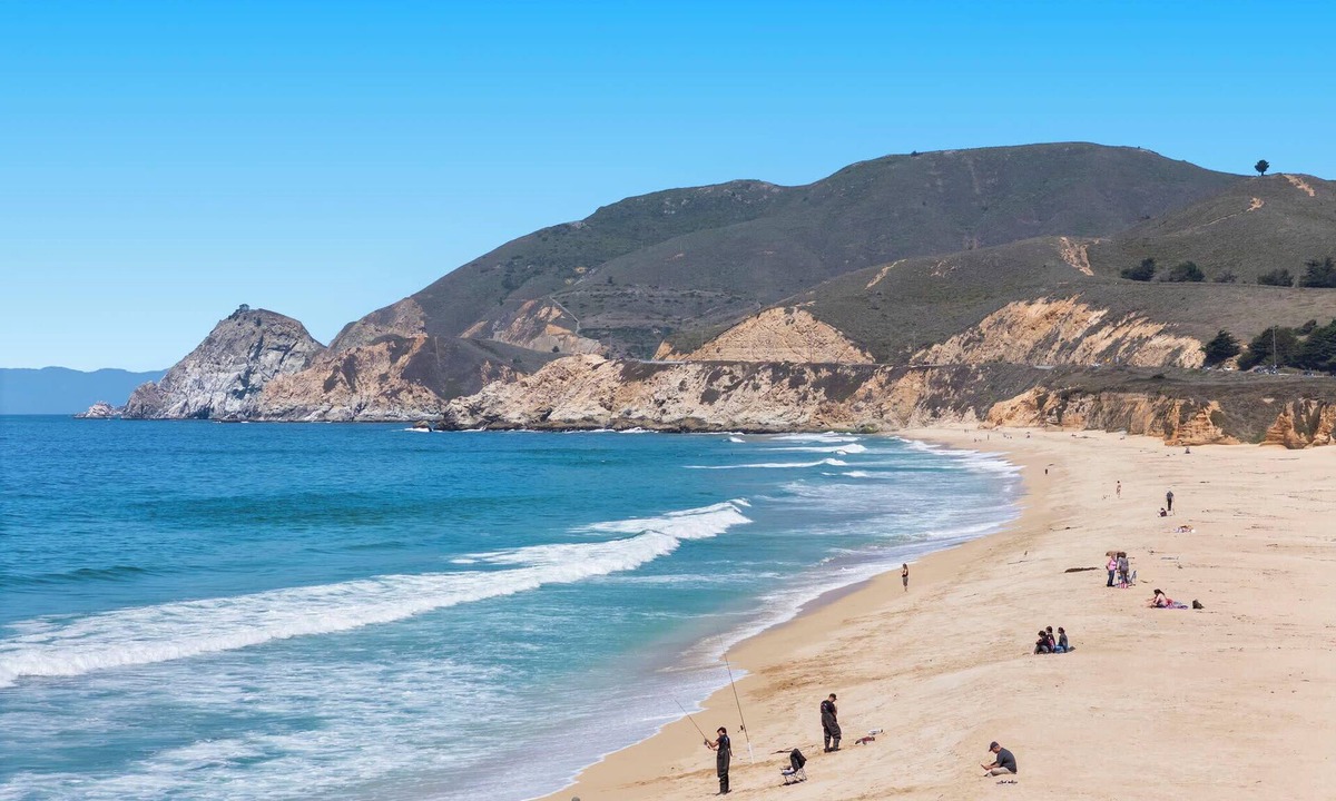 Montara House | Oceanview Beach Home – Walk to Beach, Trails, Food, Family Activities