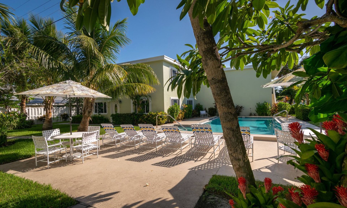 Ilexhurst House | Palm Cay 3 · 3 Queen Beds · 2-Min Walk to Gulf