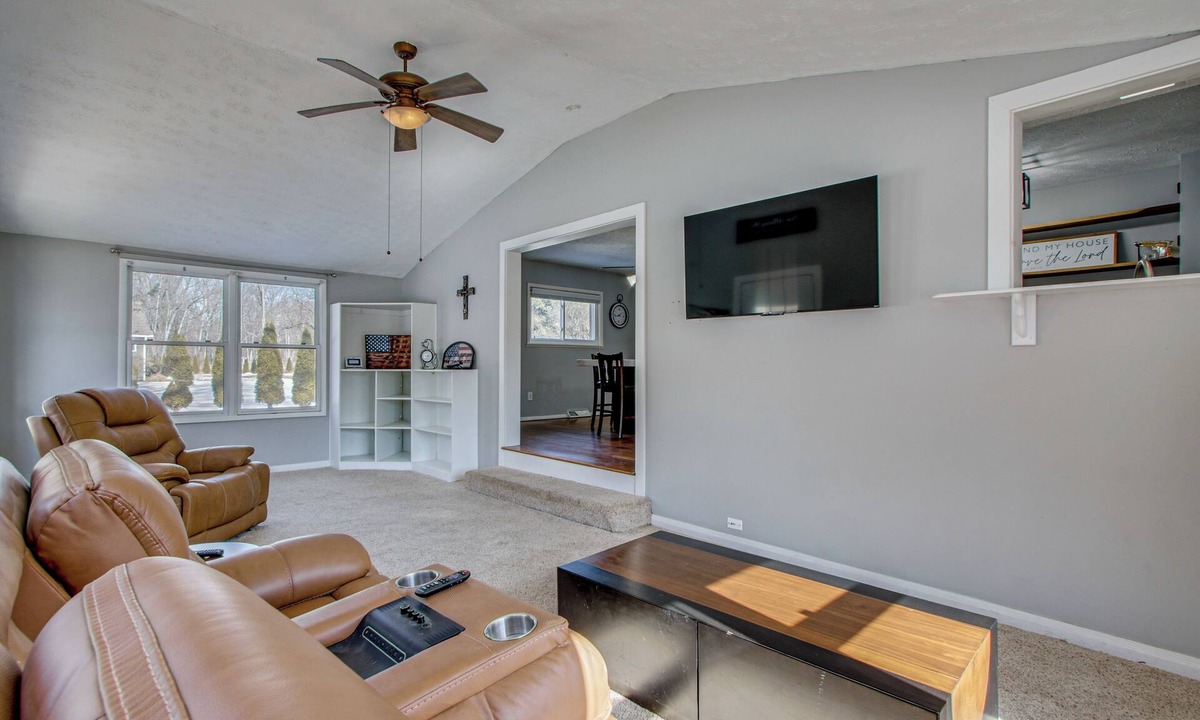 New Albany House | Peaceful Retreat w/Private Hot Tub in New Albany