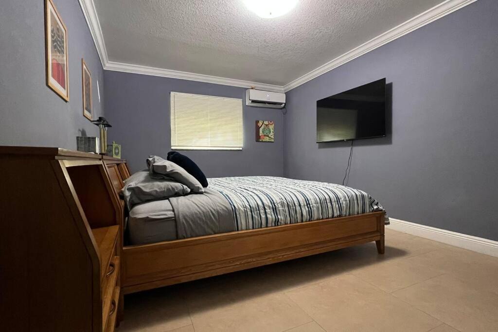 Pompano Beach Apartment | Perfect balanced apartment, renewed;