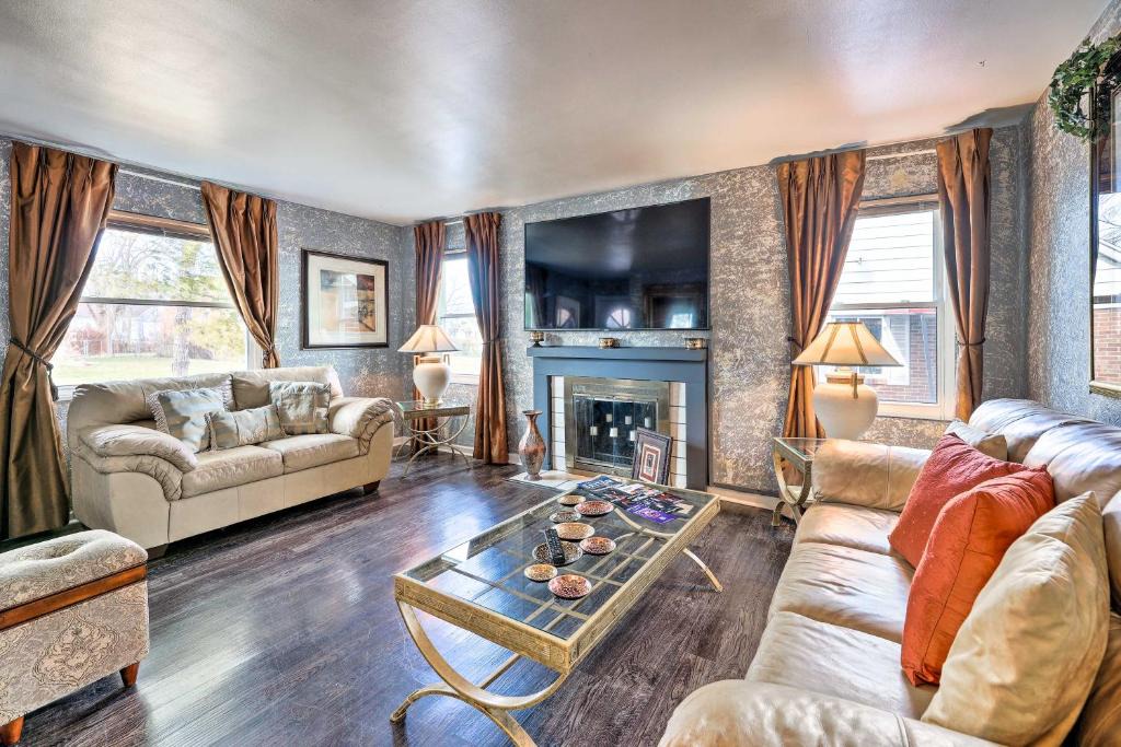 Shiloh House | Pet-Friendly Dayton Vacation Rental!
