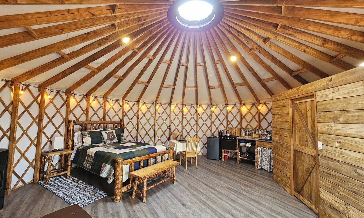 Slana House | Premium Comfort in the Wilderness
