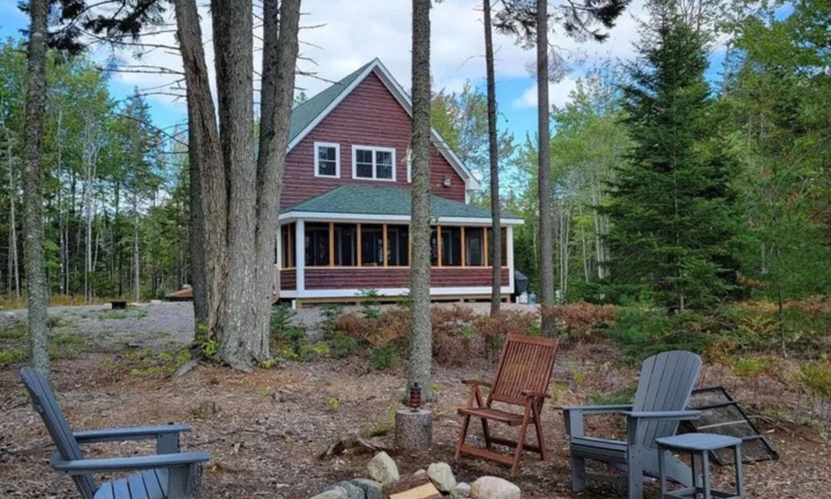 Gouldsboro Cabin | Private 14 acre waterfront 3-bedroom cabin in the peaceful forests of Maine