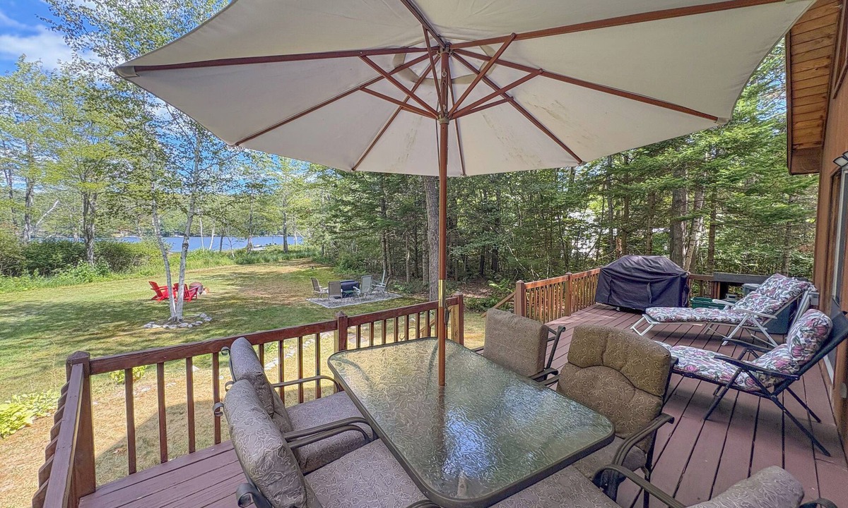 Greenwood Cabin | Private Lakefront & Boat Launch! Maine Family Home