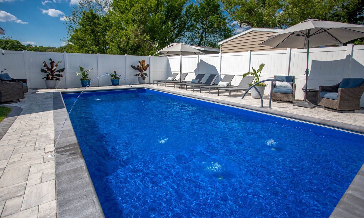 Rehoboth Beach House | Private Pool/FirePit 6BR Sleeps 16 Easy Bike/Walk to Downtown Rehoboth Beach