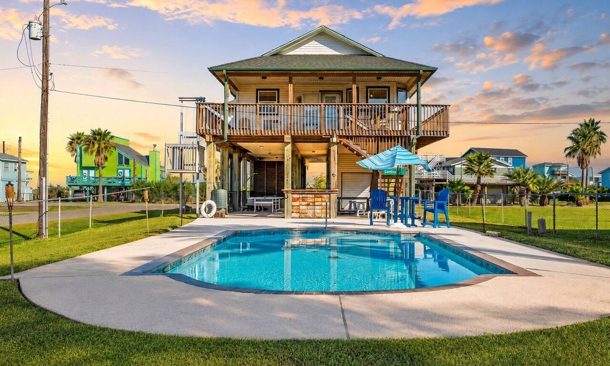 Terramar Beach House | Private Pool | Ping Pong | Sleeps 7 | Terramar Beach