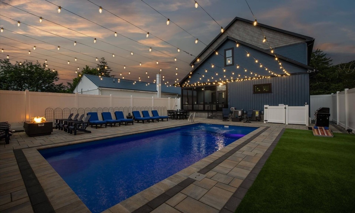 Rehoboth Beach House | Private Pool Poot Table Linens Included Sleeps 26 Brand New