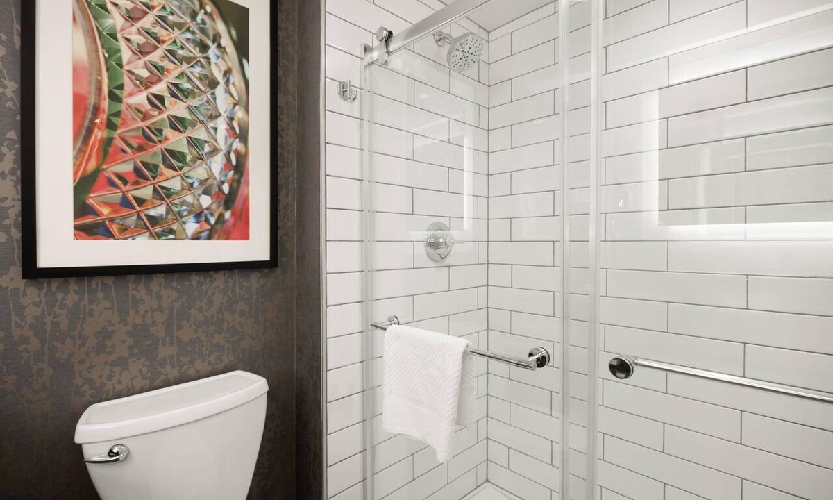 Gaffer District Hotel | Radisson Hotel Corning