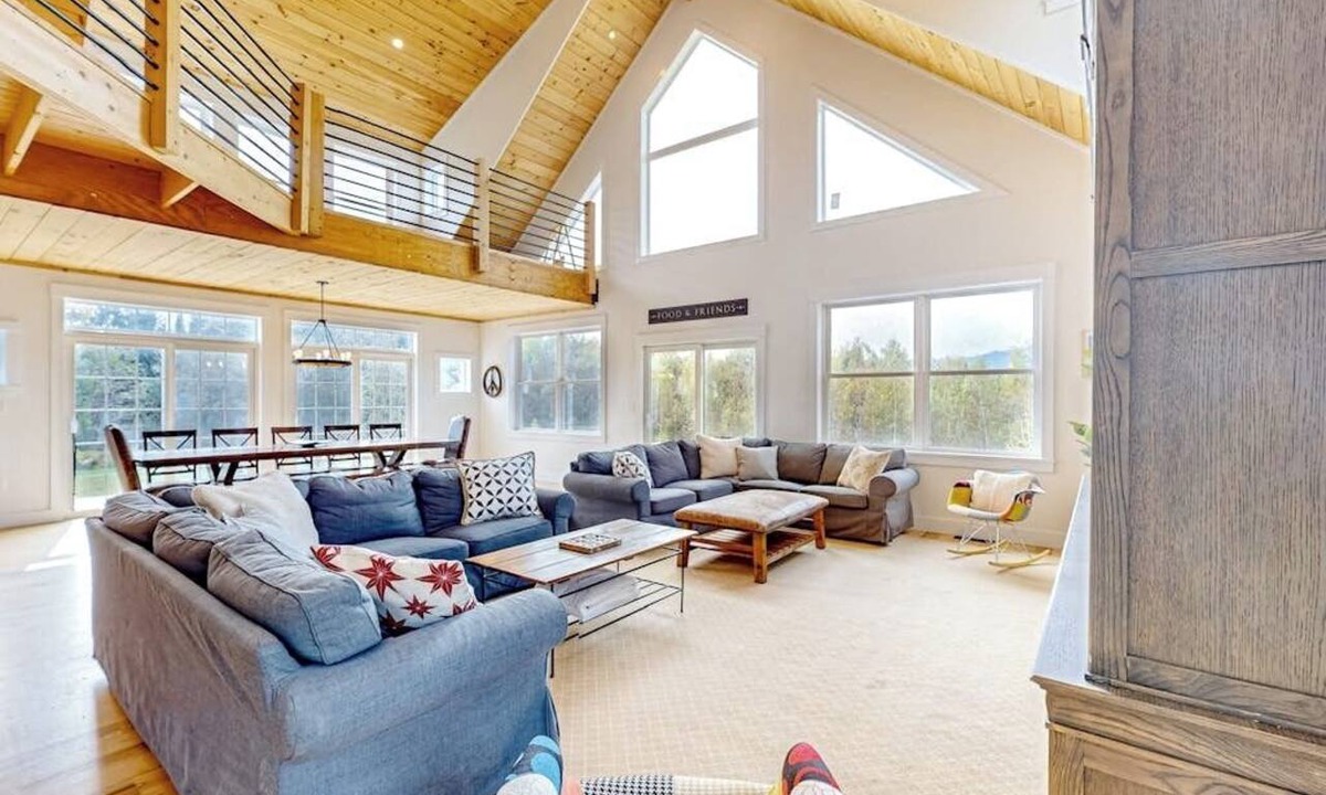 Whitefield House | Ridgeview | Newer home in Whitefield with hot tub, firepit & mountain views