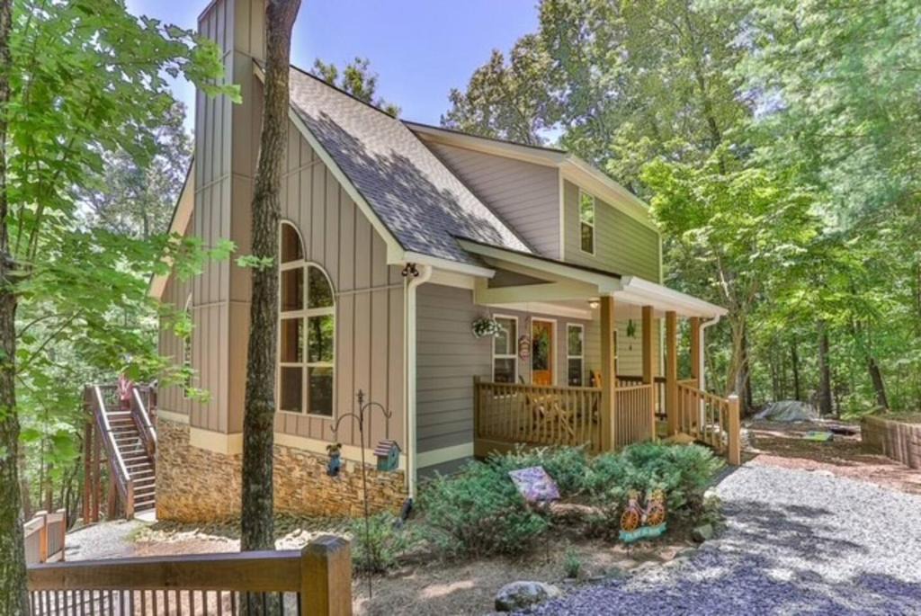 Ellijay House | River Resort Retreat Hot Tub & Game Room Pets